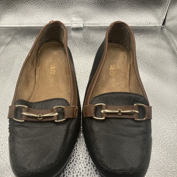 AEROSOLES Shoes - Aerosoles 6.5 Black Loafer EUC Slip On